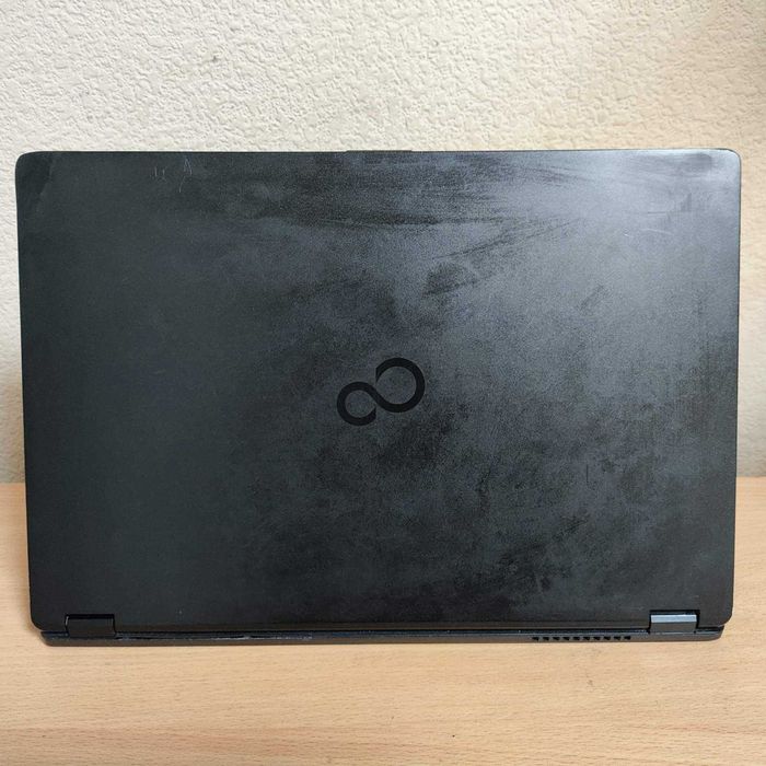 бізнес Fujitsu Lifebook U758 15.6 FHD IPS i5-8250U/8GB/256SSD/UHD