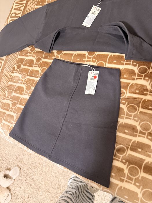 Флісовий костюм жіноч ZARA S юбка і светер овер сайз утеплений костюм