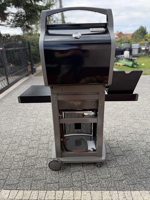 Grill gazowy WEBER spirit e-220, bardzo ładny!
