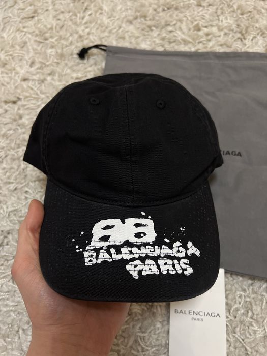 Balenciaga off white кепка