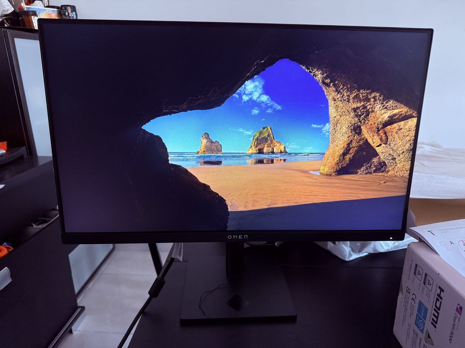 Monitor Omen 24 FHS com Seguro + 3 anos garantia