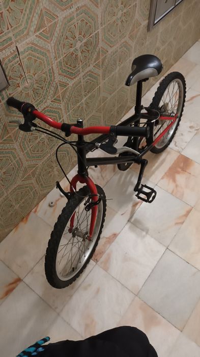 Bicicleta  com pouco uso
