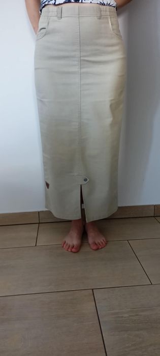 S Spódnica beżowa długa z kieszeniami