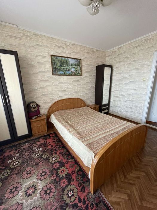 Сдам 3 комн Королева  11000
