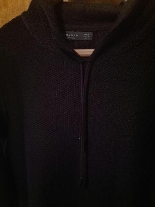 Camisolas NIKE (tam. M) e ZARA (tam. L)