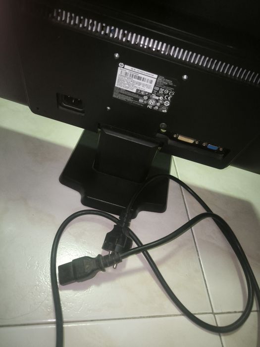 Monitor HP W2072a 20" LED LCD – VGA/DVI – Funcional