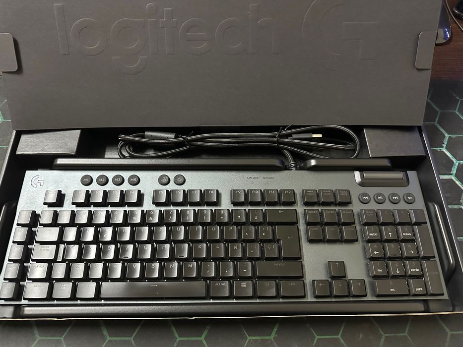 LOGITECH G815 LIGHTSYNC RGB Mechanical Gaming Keyboard64354228697729121