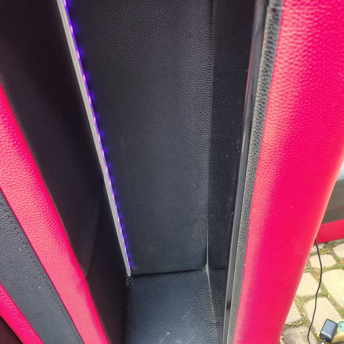 Продам диван замінник шкіри.