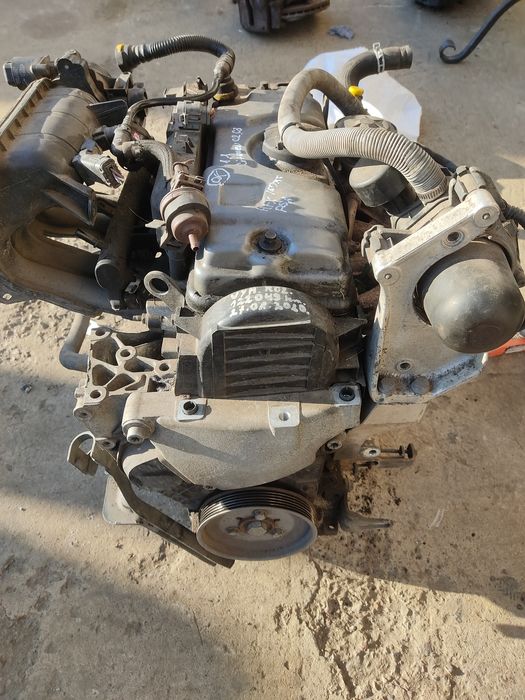 Двигун цитроен С2 С3 Пежо 206 HFH