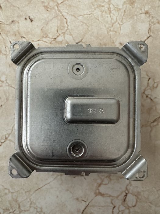 Блок модуль керування фарою Renault Nissan  260556623R
