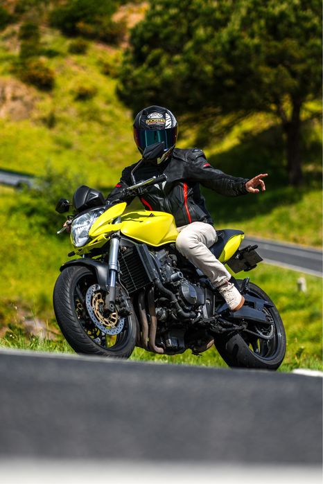 Vendo ou Troco Honda Hornet 600