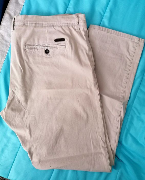 Lote 3 Calças de Homem - 52