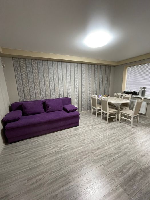 Здам двокімнатну квартиру, з новим ремонтом та меблями.