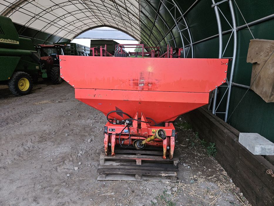 Rozsiewacz Rauch MDS 921