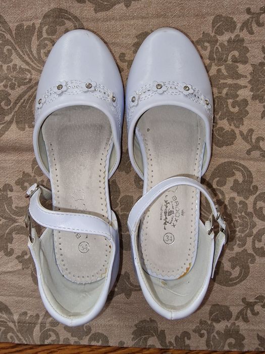 Buty komunijne białe