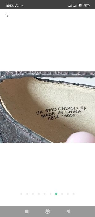 Жіночі туфлі Clarks, нові 
дуже круті і зручні
розмір 39
по устілці 25