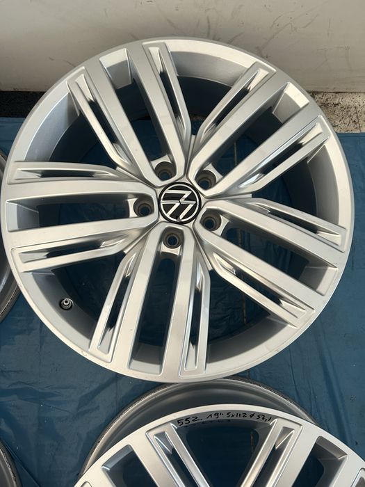 552 Felgi Aluminiowe Oryginał VW Volkswagen R 19 5x112 Bardzo Ładne