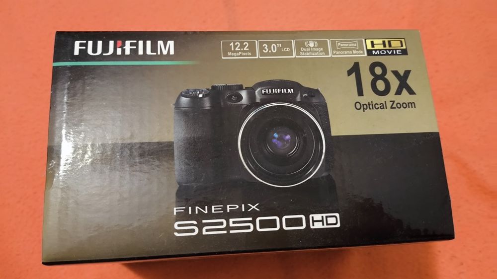 Fujifilm FinePix S2500HD