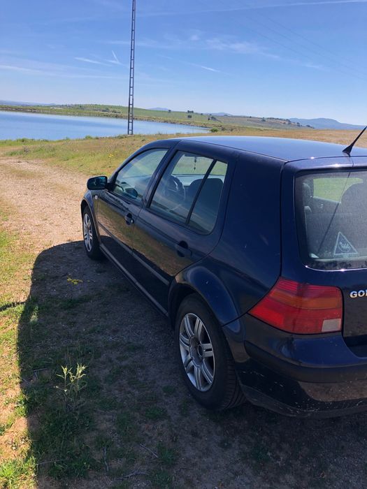 Carro em bom estado geral
