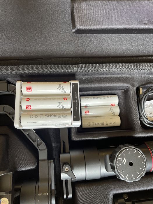Zhiyun Crane 2 com extras