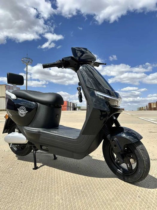 Електроскутер Crosser CR-14 1000W (графенові акб 72V/24Ah) 2025!Чорний