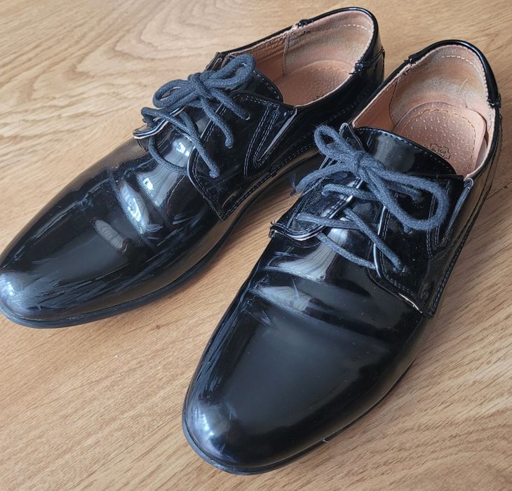 Buty komunijne 37