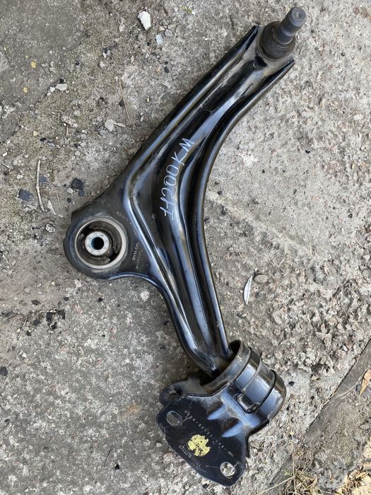 Продам правый рычаг форд фюжен 2018 року