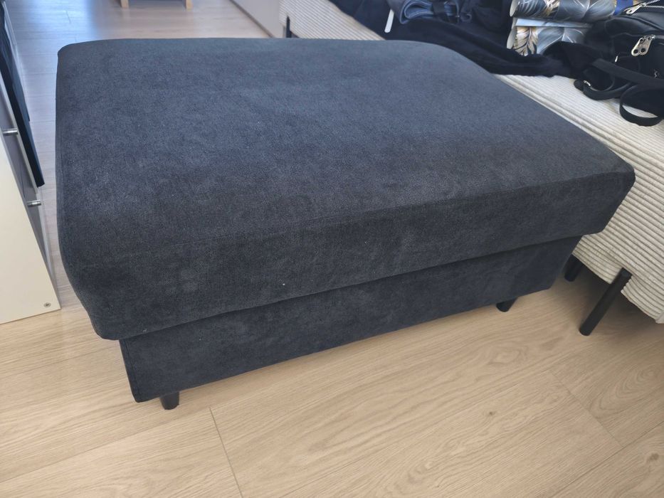 Sprzedam pufę czarną otwieraną