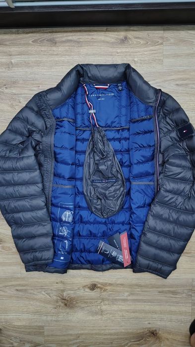 Куртка T. Hilfiger оригінальна, демісезон.