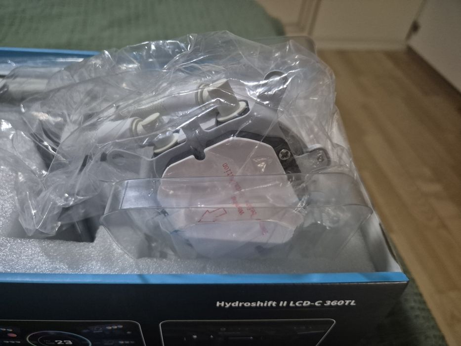 Водяное охлаждение Lian Li HydroShift II LCD-C 360TL  White