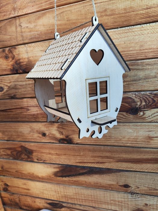 Годівничка для птахів