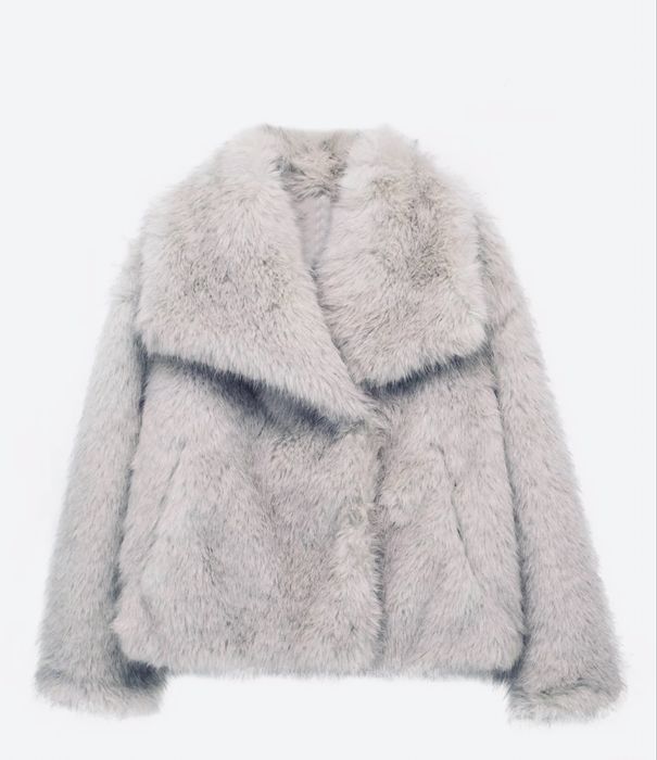 Сіра жіноча шуба