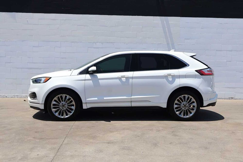 Ford Edge      2021