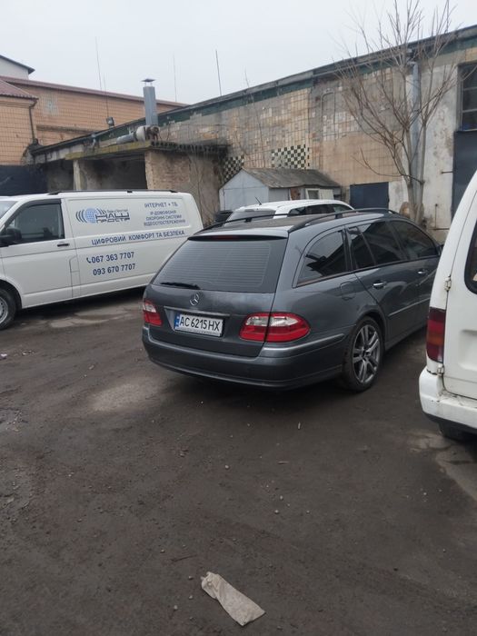 Продам Mercedes 211 для військових