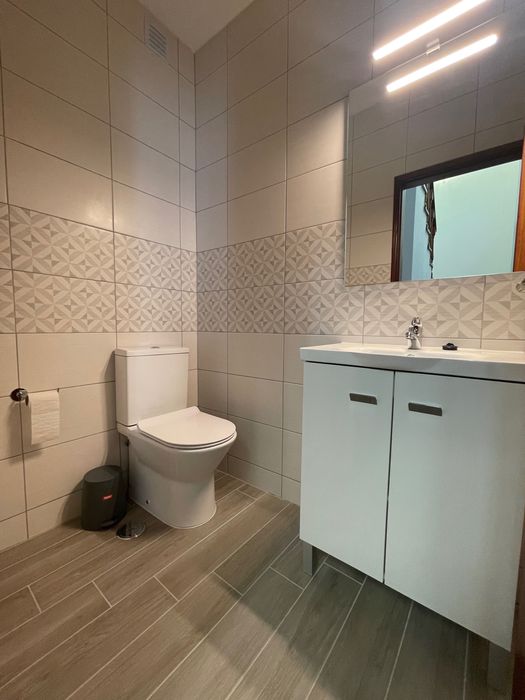 Alugo Moradia com Piscina para férias-400m praia