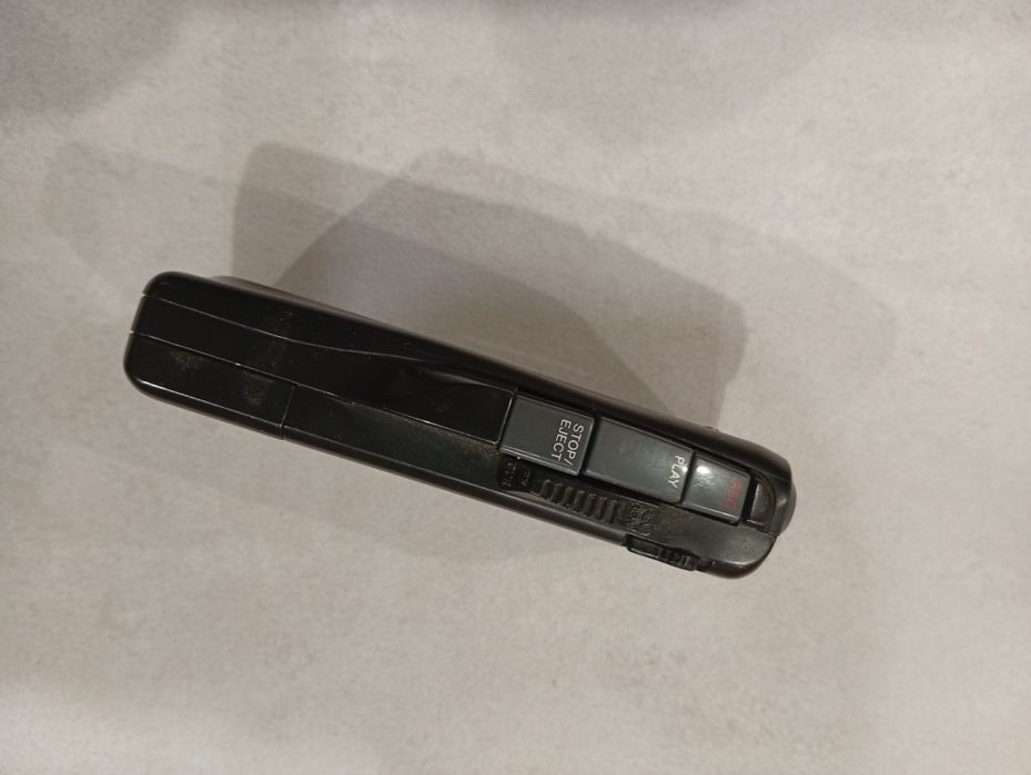 Діктофон  в робочому стані