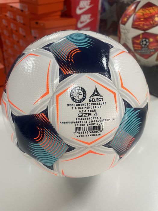 Футбольний м’яч Select Talento Light DB V26 Оригінал Розмір 4 Полегшений Тренувальний
