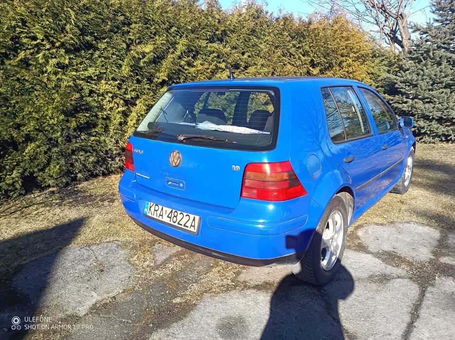 Volkswagen Golf 4  1.6 SR