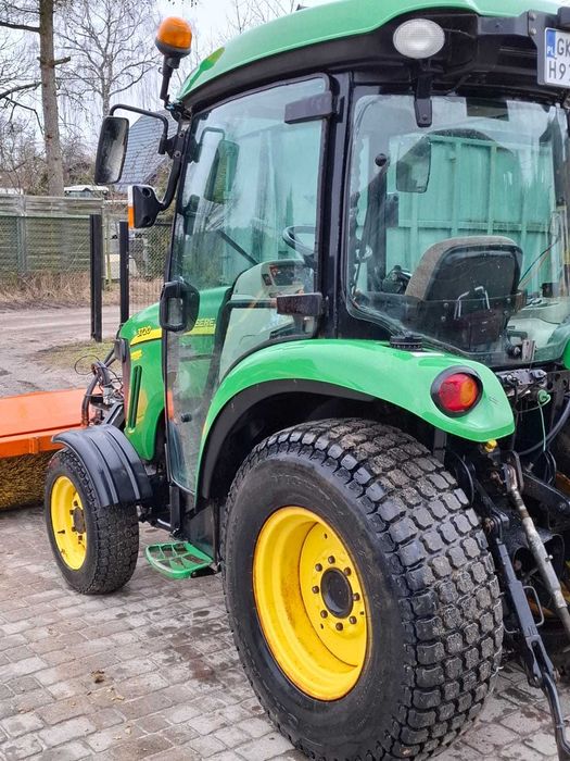 John Deere 3720  ciągnik rolniczy / traktor 2011r.