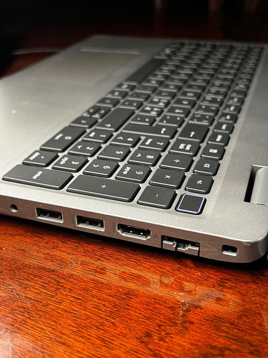 Dell Precision 3561 15-inch (2021) - Core i7-11850H 32GB SSD 1000GB