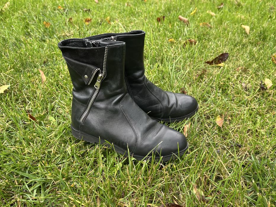 Чоботи ботинки на дівчинку 35 р.