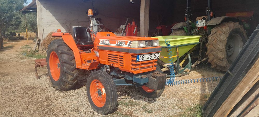 Trator Kubota L2850