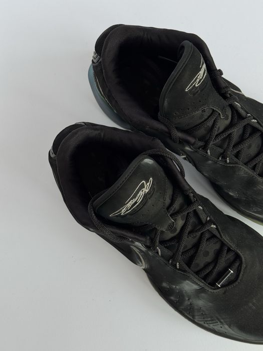Баскетбольні кросівки Nike Lebron 21 FB2238-001