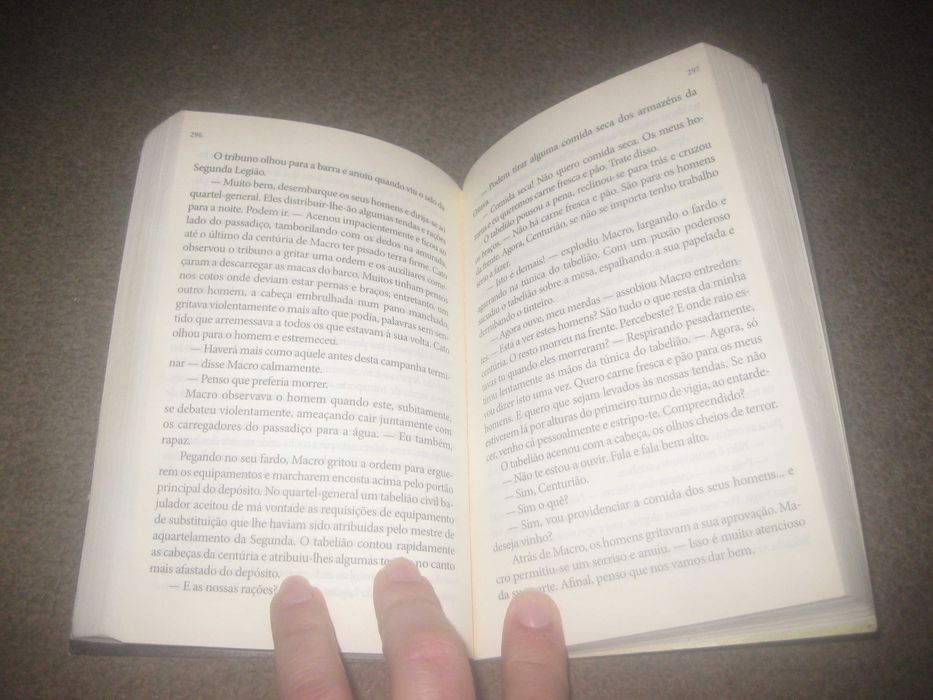 Livro "As Garras da Águia" de Simon Scarrow