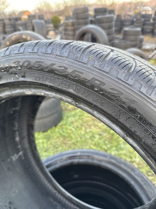 Шини резина 305/35/21 + 275/40/r21 Pirelli разноширокий комплект