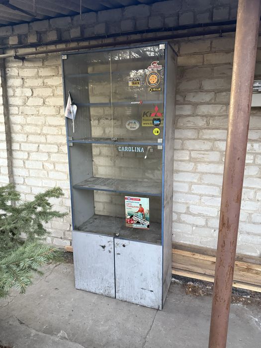 Витрина стелаж антресоль