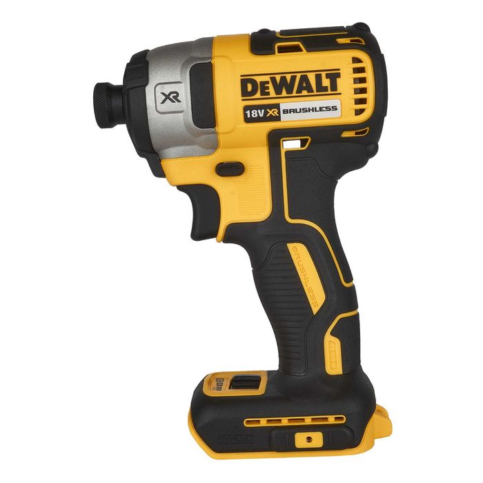 DeWalt Combo zestaw 7 narzędzi + ładowarka 3x5Ah 18V DCK755P3T