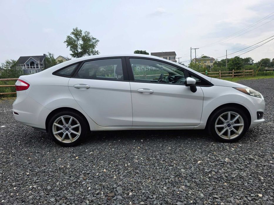 Ford Fiesta      2016