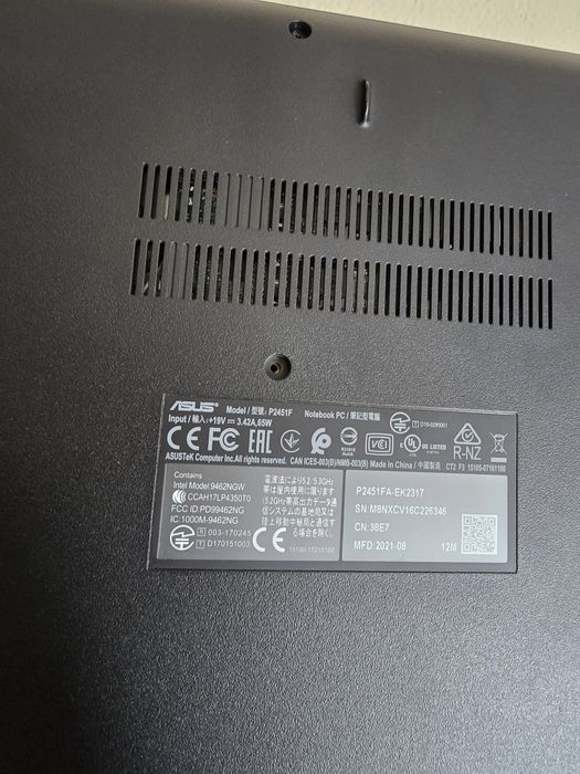 Asus ExprertBook(Core i3(10-Gn),SSD 240Gb,RAM 8Gb).FullHD.АКБ 2.5 часа