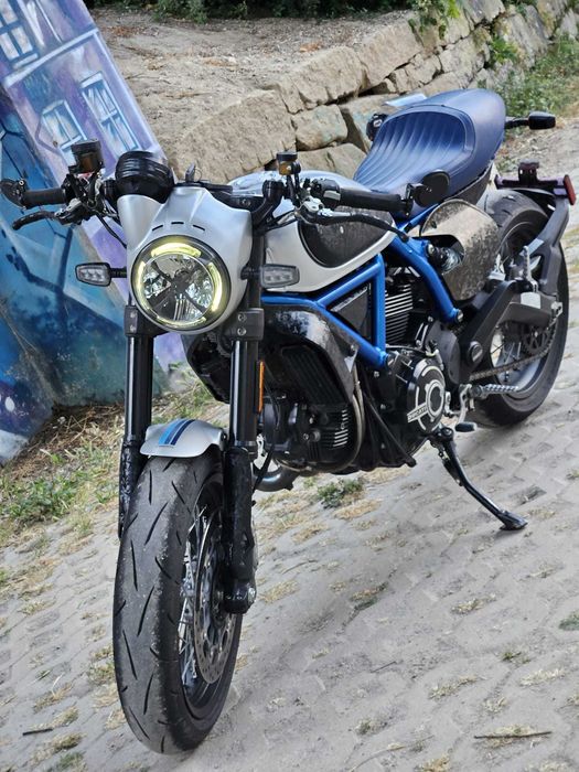 Ducati Scrambler cafe racer 2020